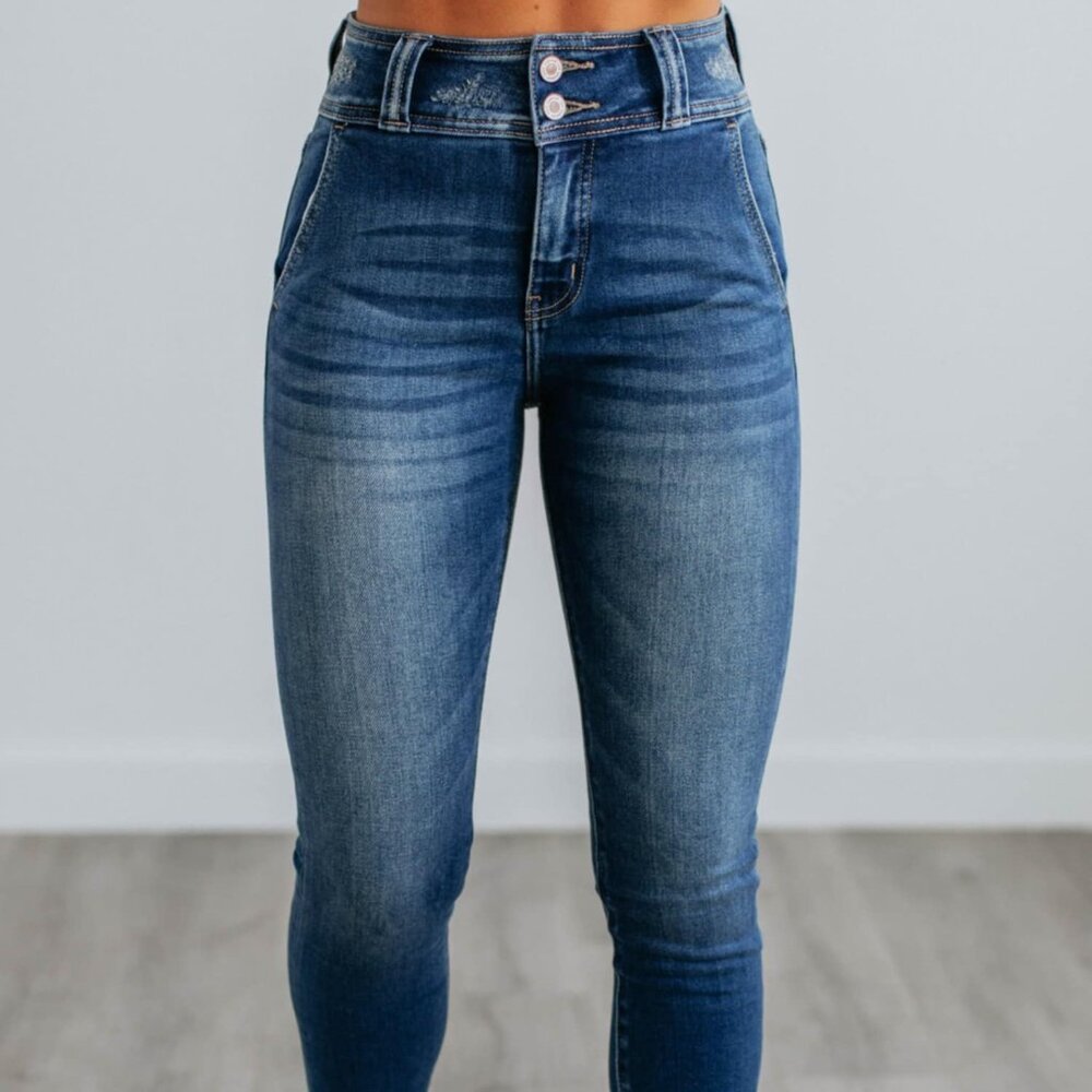 KanCan Scout High-Rise Jeans Size 9/28 EUC